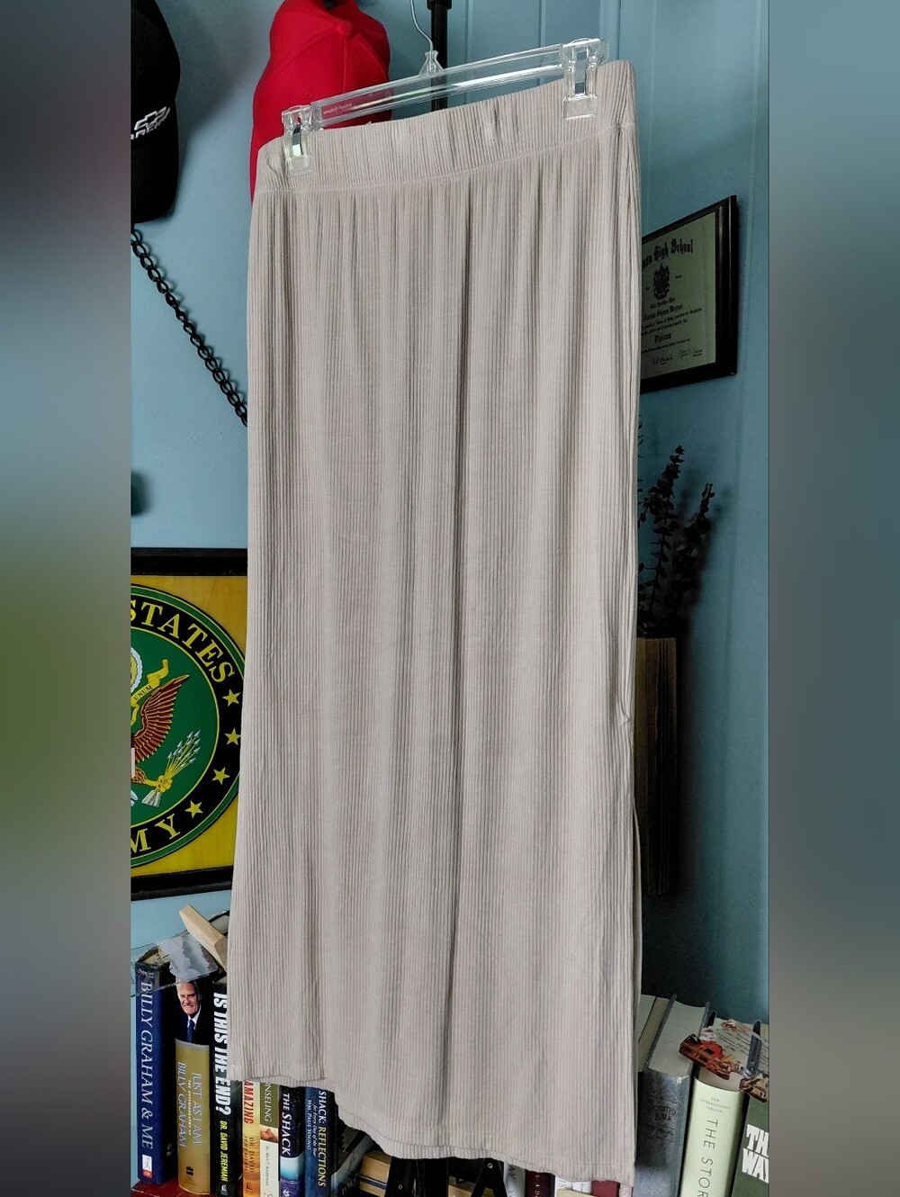 SPLENDID Women’s Ribbed Maxi Skirt in Light Beige